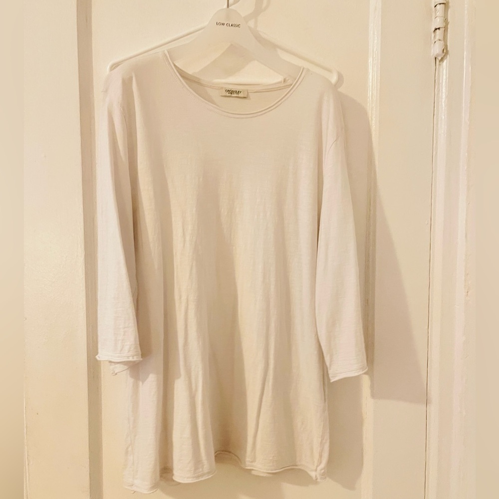 Crossley Tshirt in white